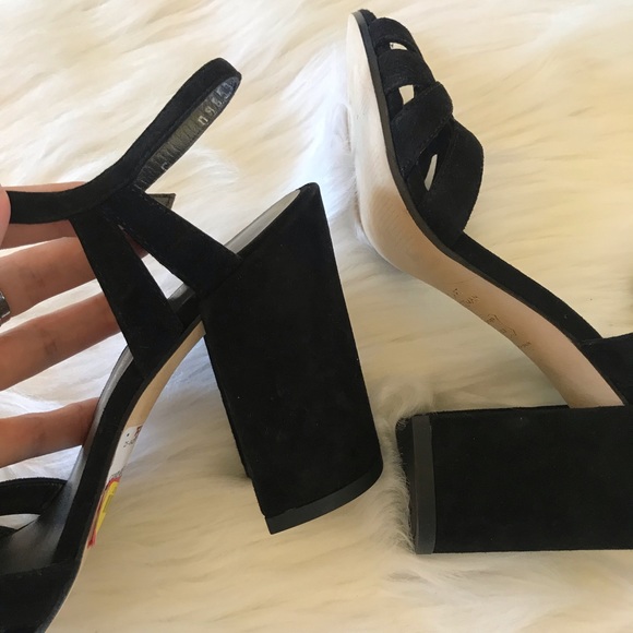 Stuart Weitzman suede sandals. - Picture 2 of 7